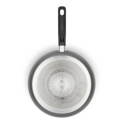 Tefal Hard Titanium+ Koekenpan - Ø 24 Cm -Kookwaren Verkoop 1200x1200 319