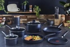 Tefal Black Stone Hapjespan - Ø 24 Cm -Kookwaren Verkoop 1200x800 117